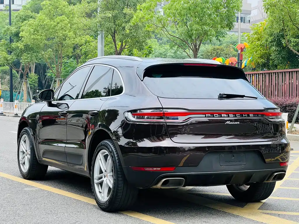 Porsche Macan 2019 — фото 9