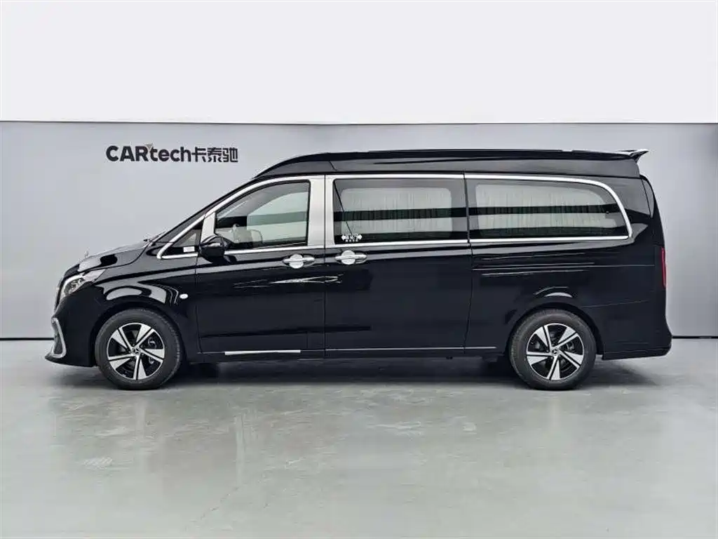 Mercedes-Benz Vito 2023 — фото 4