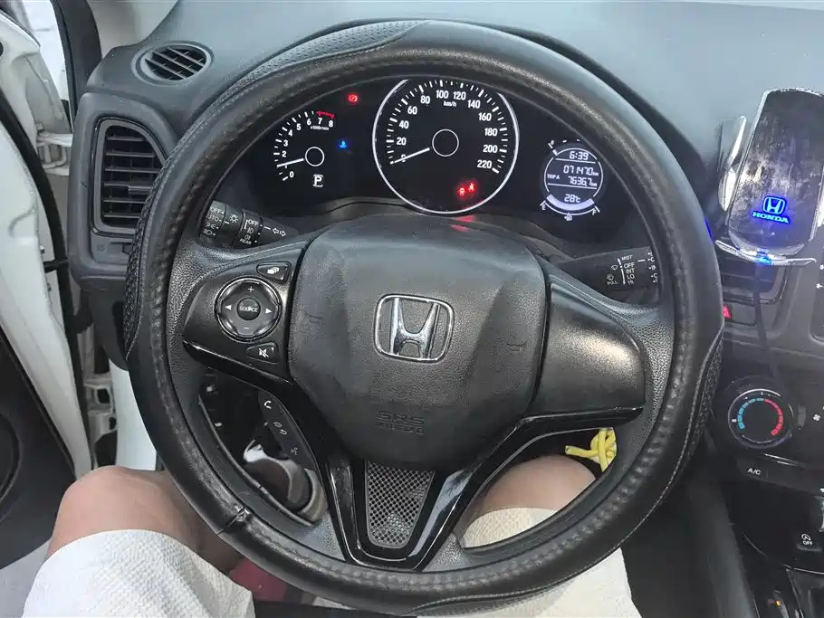 Honda Vezel 2020 — фото 15