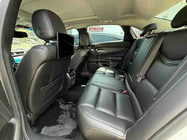 Cadillac XTS 2018