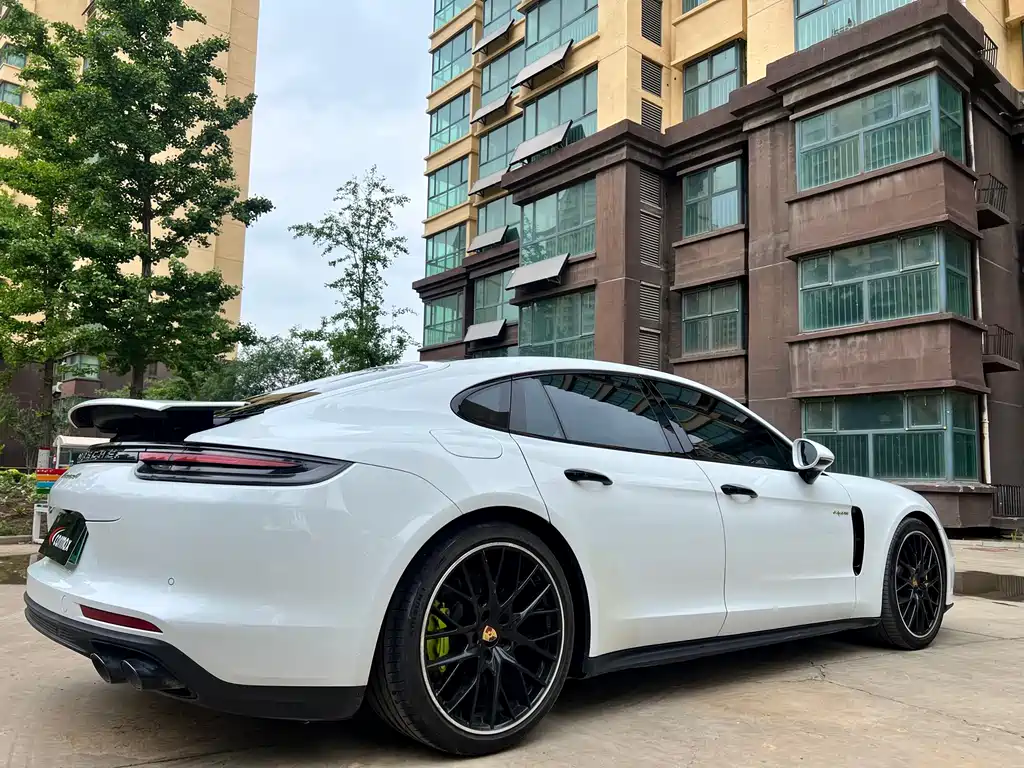Porsche Panamera Hybrid 2024 — фото 10