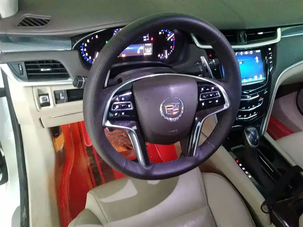 Cadillac XTS 2014 — фото 11