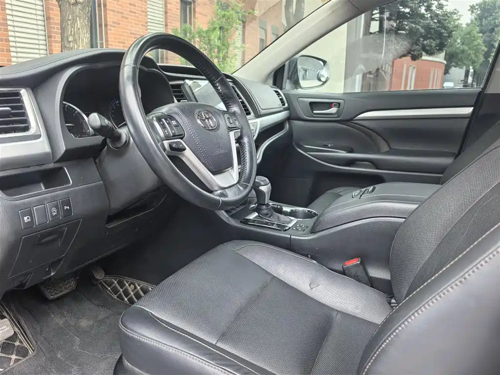 Toyota Highlander 2018