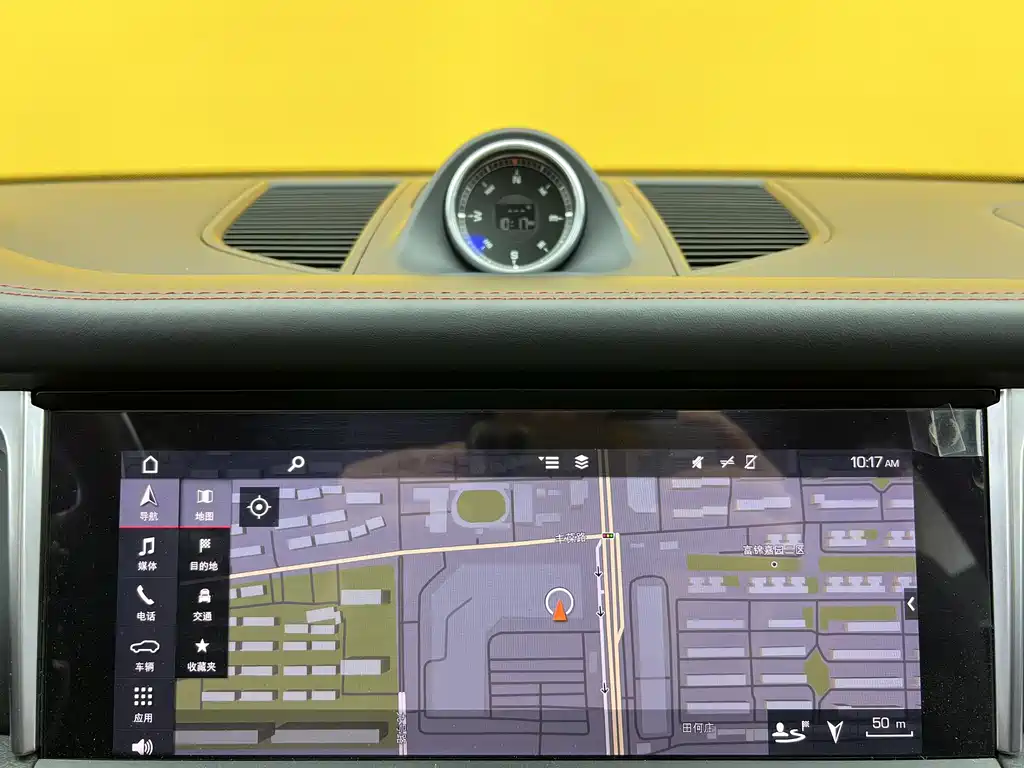 Porsche Macan 2019 — фото 16