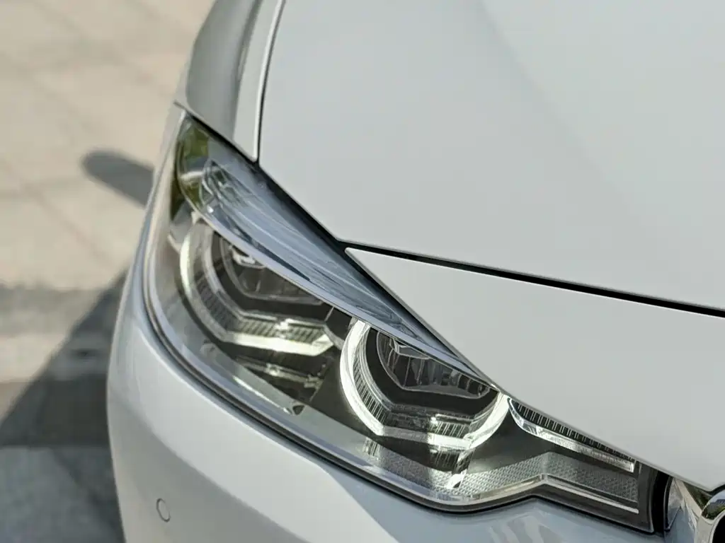 BMW 3 Series 2016