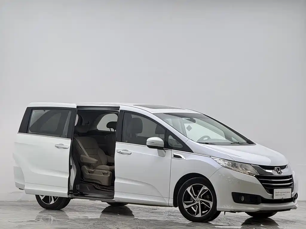 Honda Odyssey 2016 — фото 2