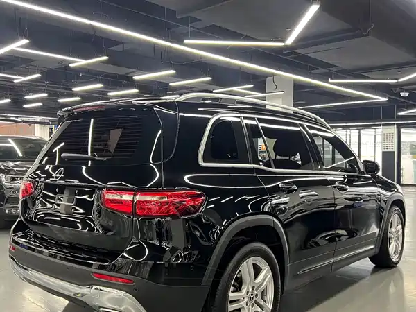 Mercedes-Benz GLB 2021