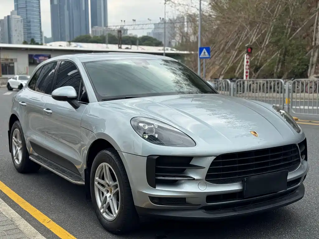 Porsche Macan 2020 — фото 3