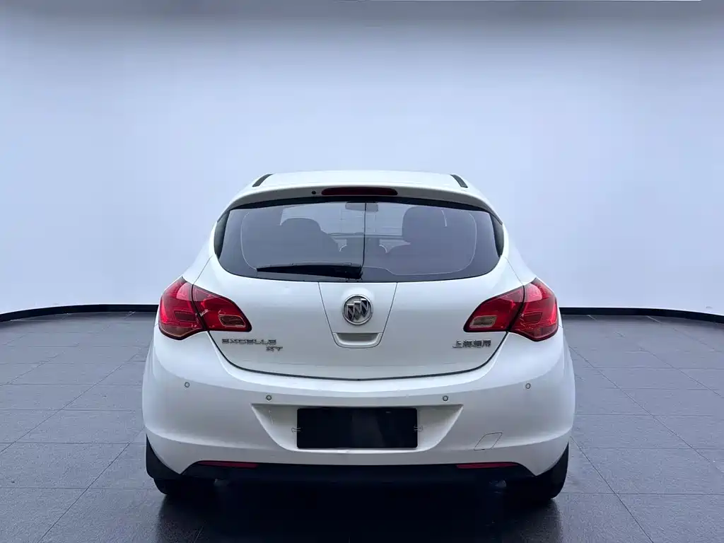 Buick Excelle 2013 — фото 16