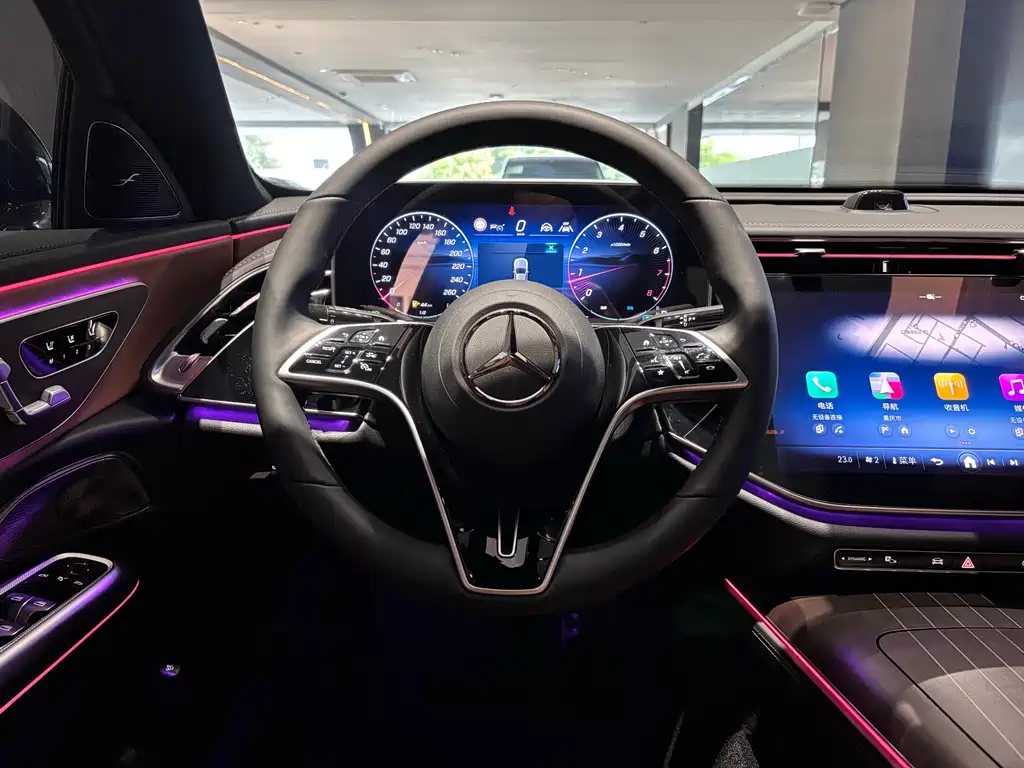 Mercedes-Benz E-Class 2025 — фото 21