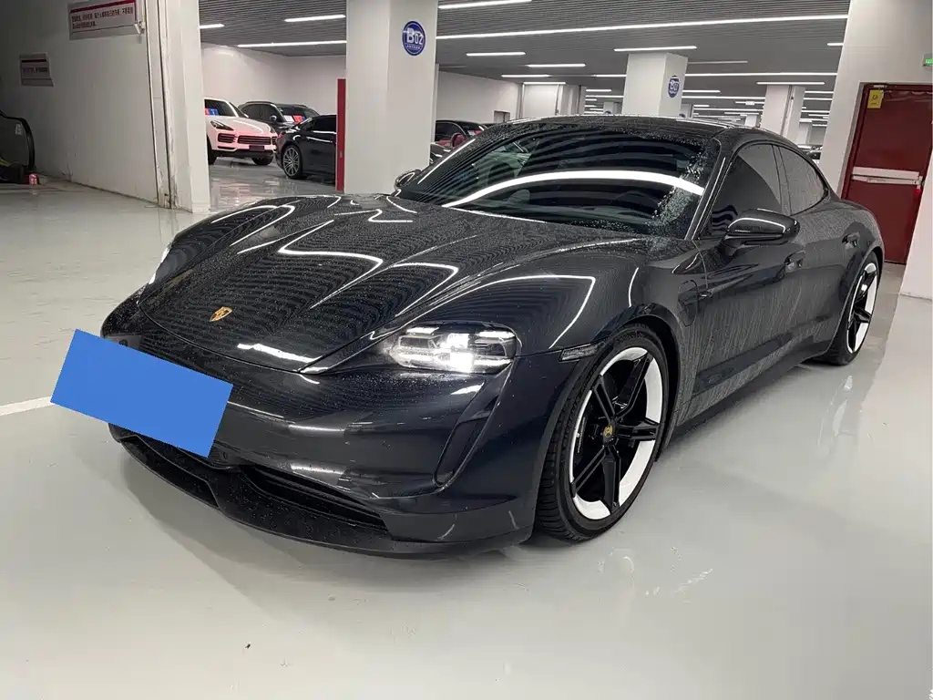 Porsche Taycan 2021