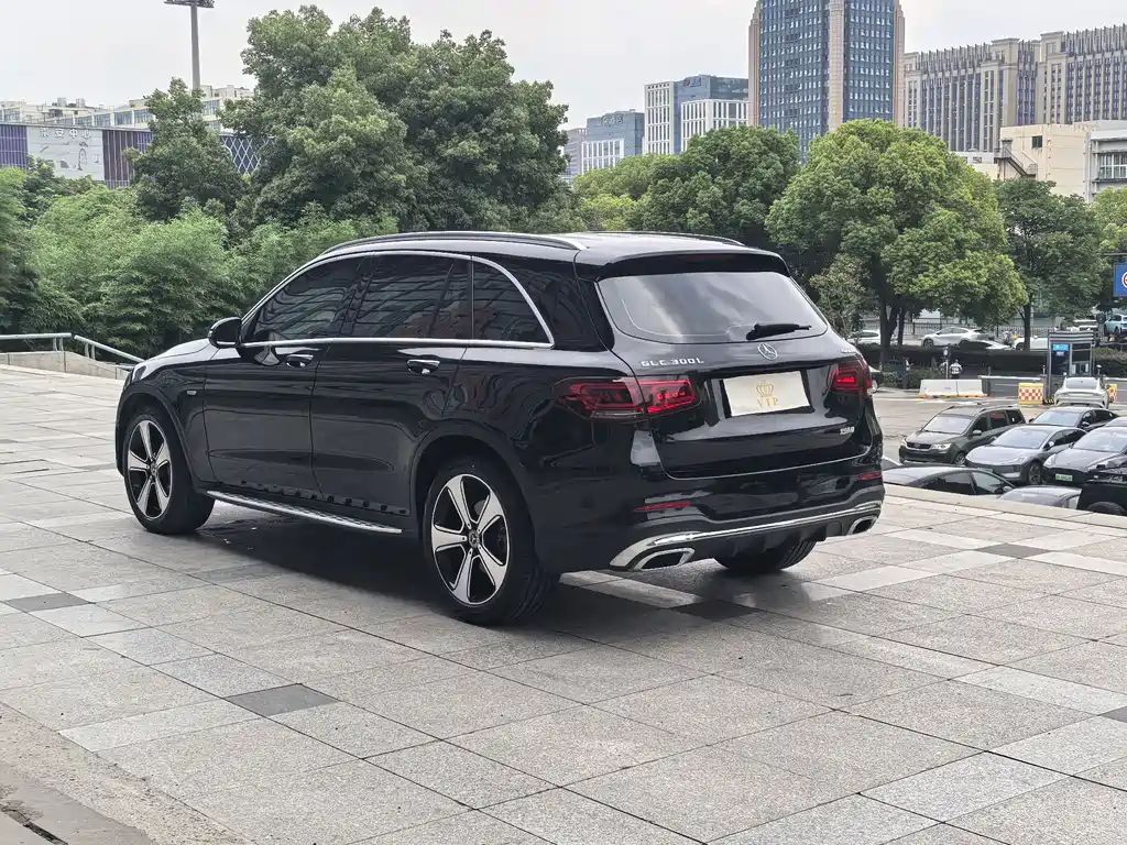 Mercedes-Benz GLC 2022 — фото 12