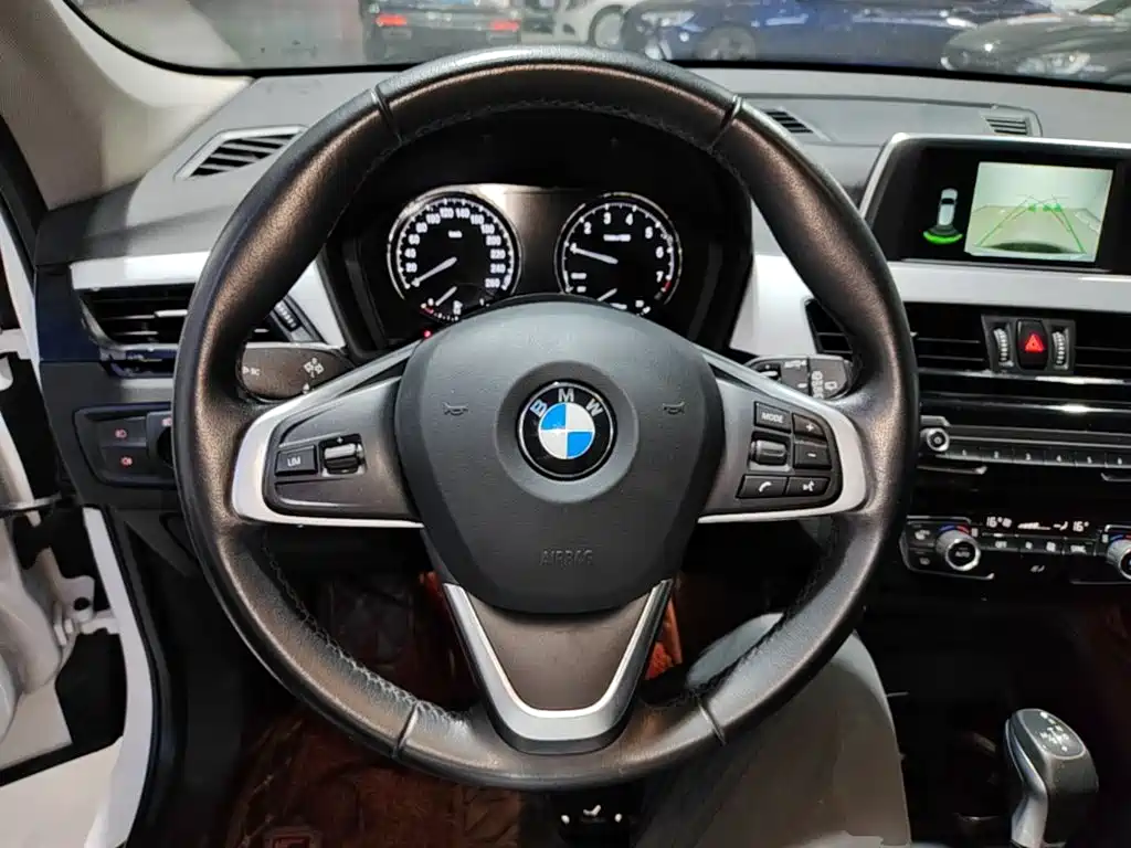 BMW X1 2019 — фото 11