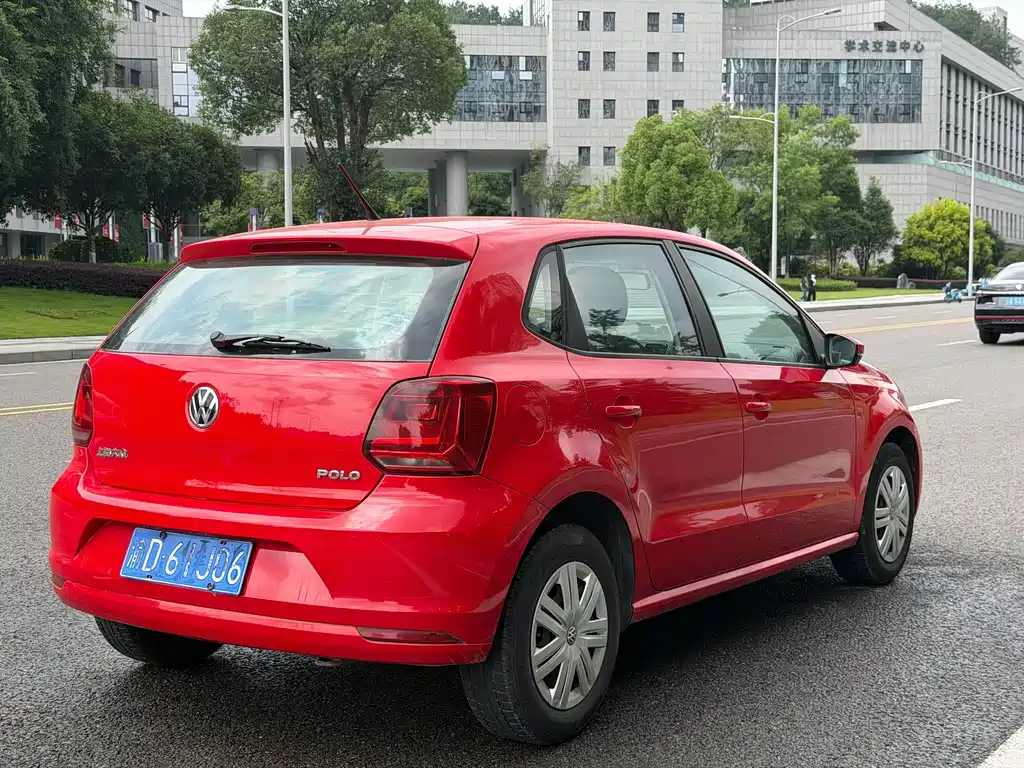 Volkswagen Polo 2015 — фото 7