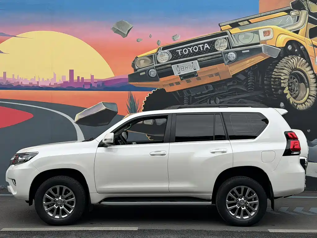 Toyota Prado 2019 — фото 7