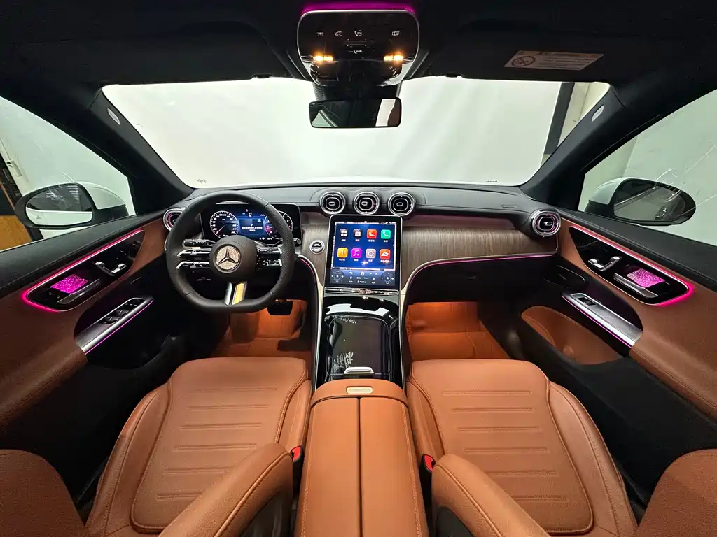 Mercedes-Benz GLC 2025