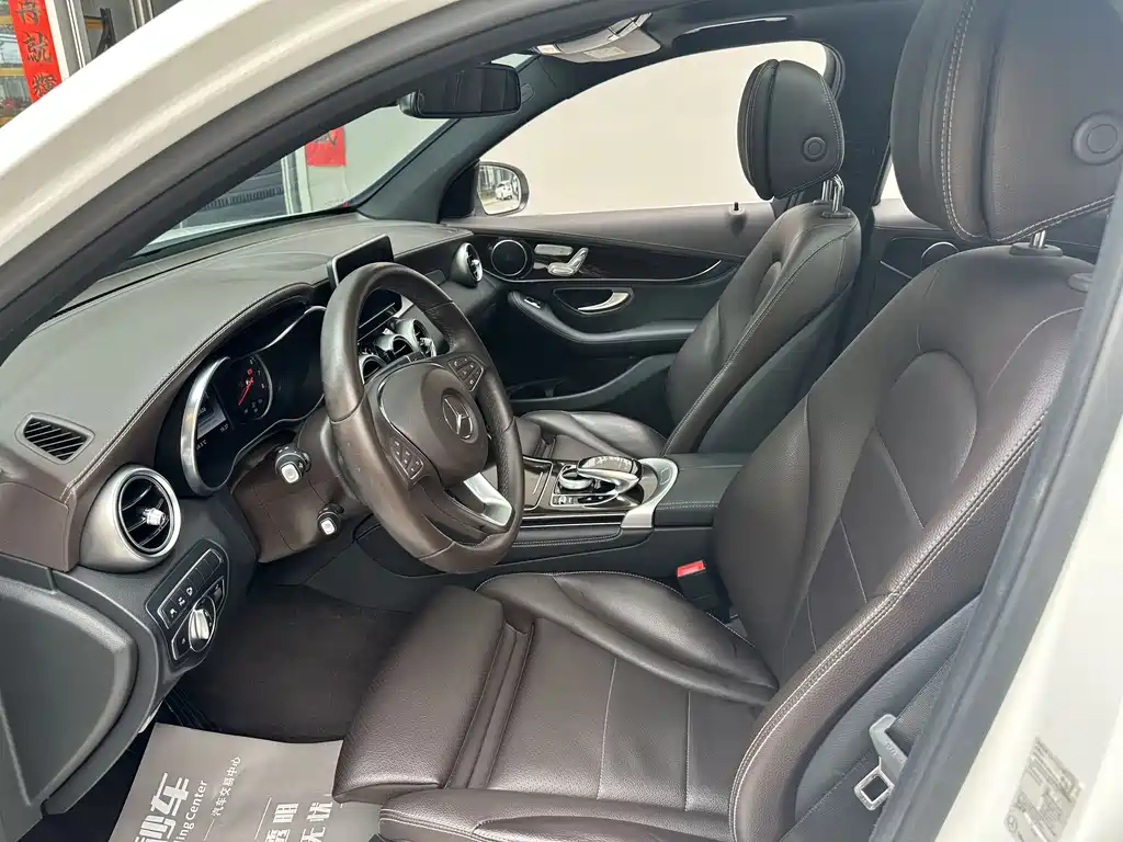 Mercedes-Benz GLC 2018 — фото 10