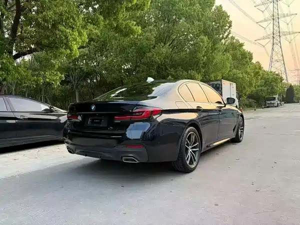 BMW 5 Series 2023