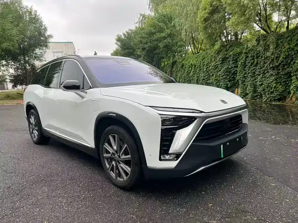 NIO ES8 2020