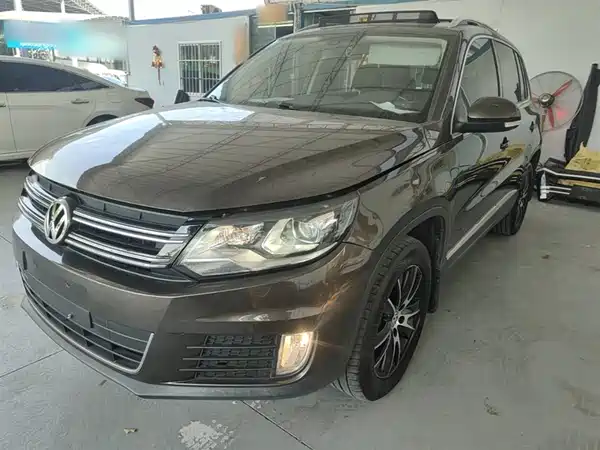 Volkswagen Tiguan 2015
