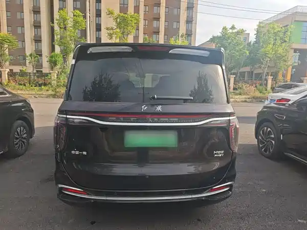 Hongqi HQ9 PHEV 2024