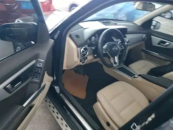 Mercedes-Benz GLK-Class 2015