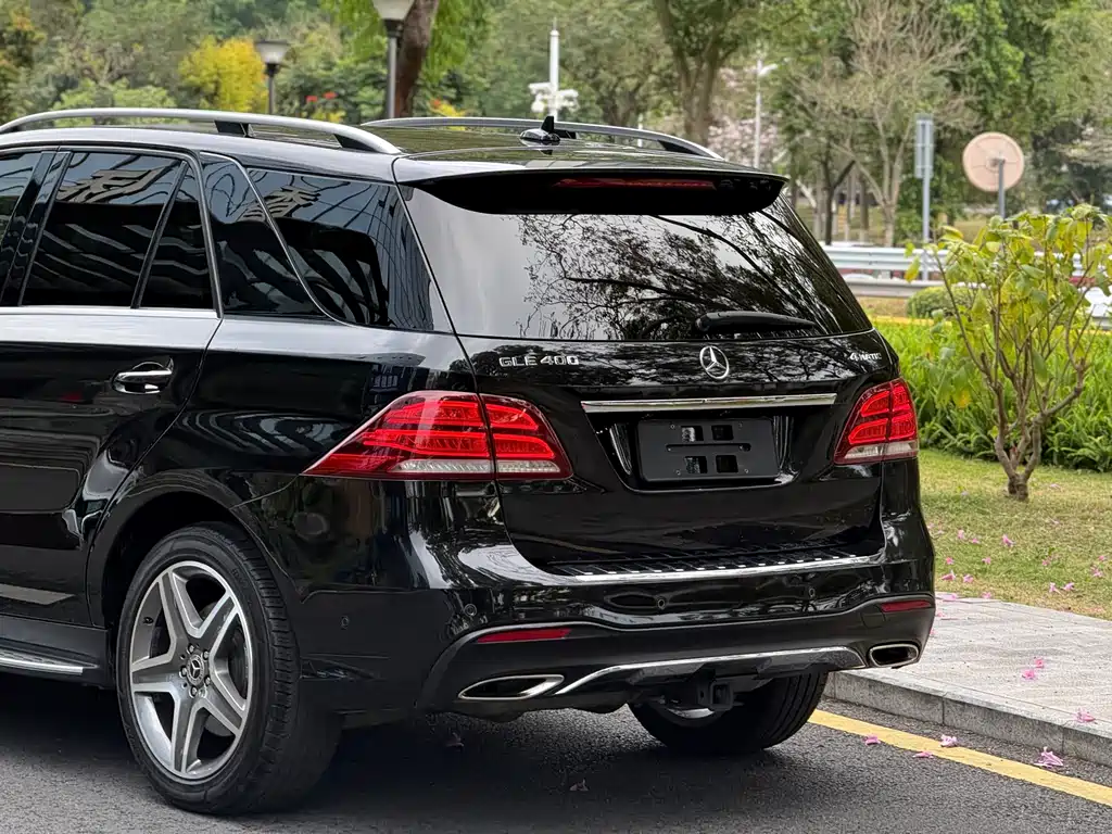 Mercedes-Benz GLE 2018 — фото 15