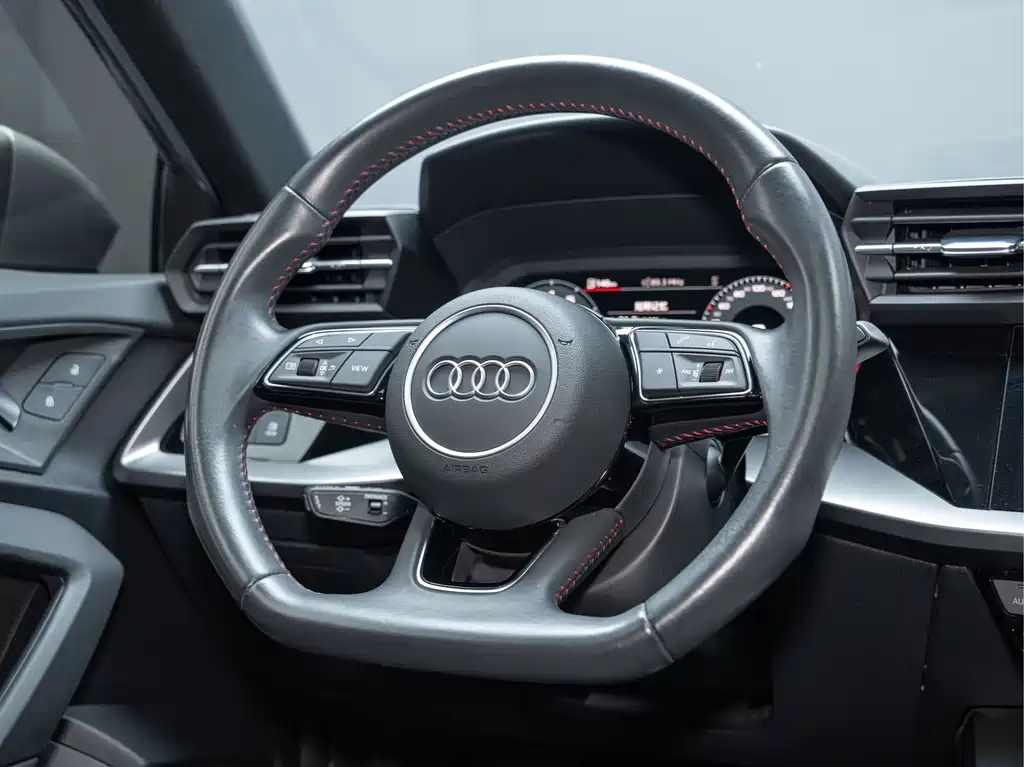 Audi A3 2022 — фото 18