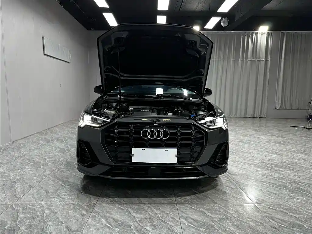 Audi Q3 2022 — фото 9