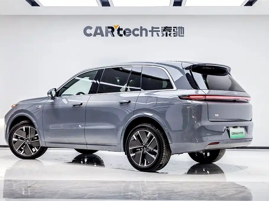 Li Auto Li L8 2025