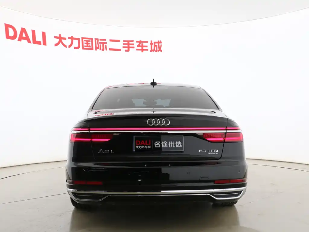 Audi A8 2021 — фото 6