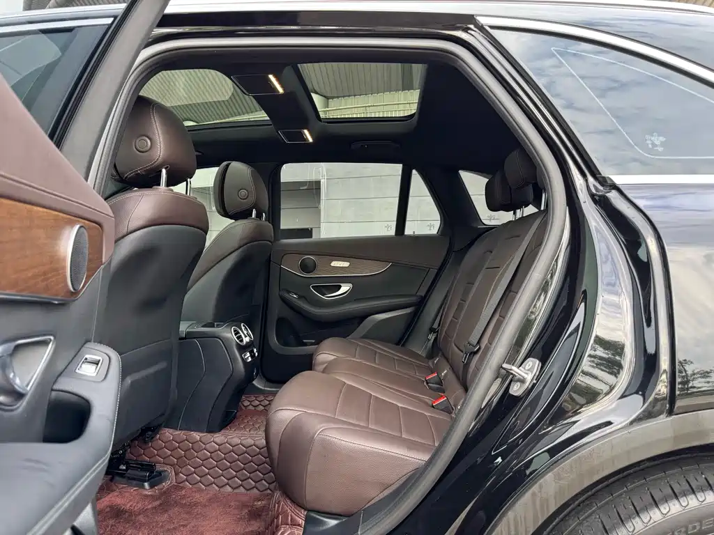 Mercedes-Benz GLC 2023 — фото 16