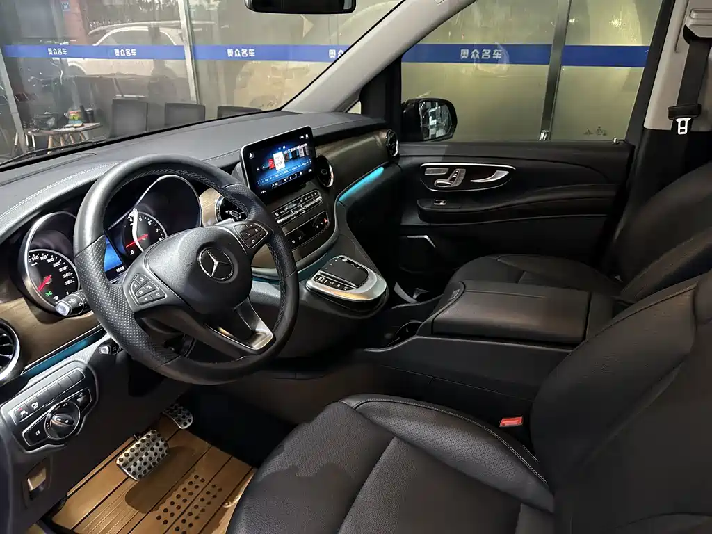 Mercedes-Benz V-Class 2020 — фото 5