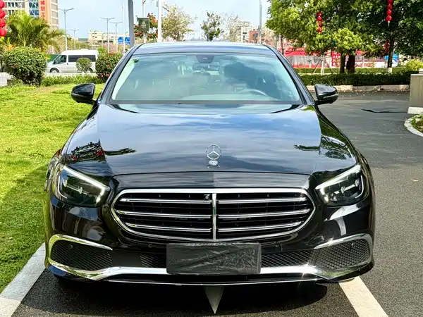 Mercedes-Benz E-Class 2023