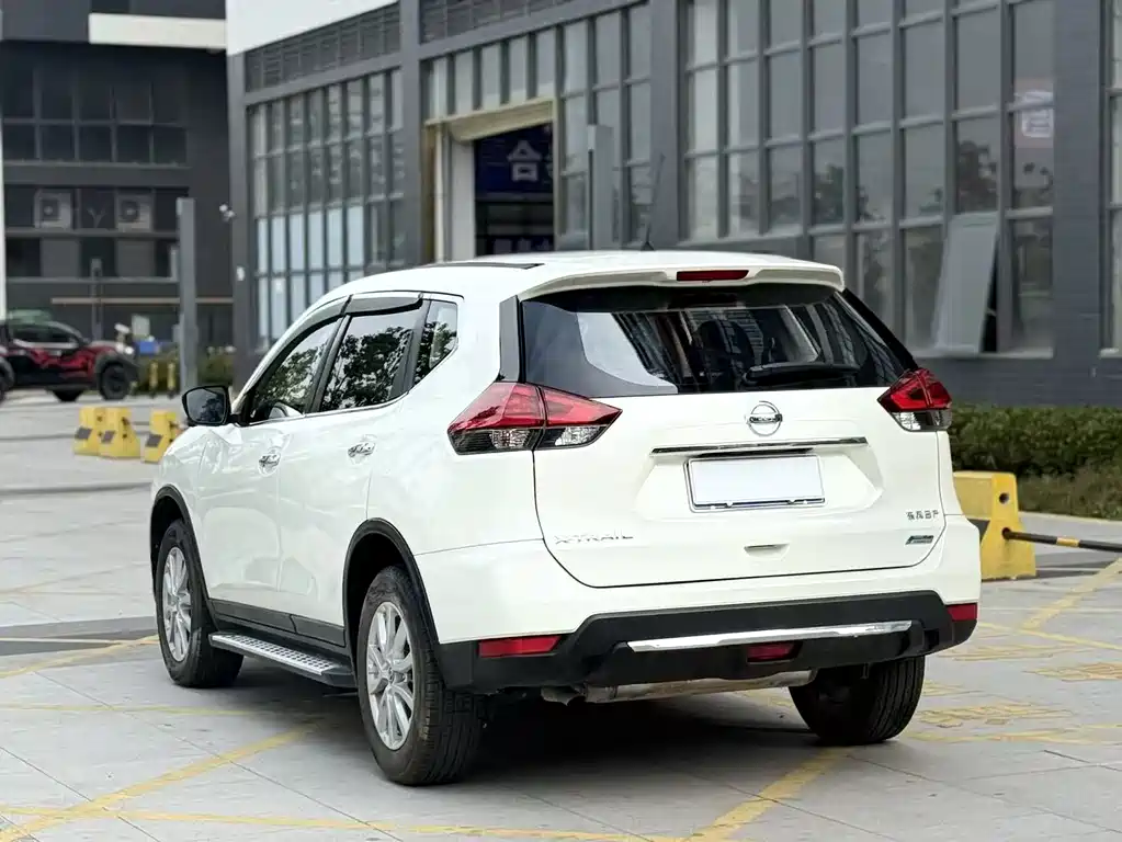 Nissan X-Trail 2018 — фото 9