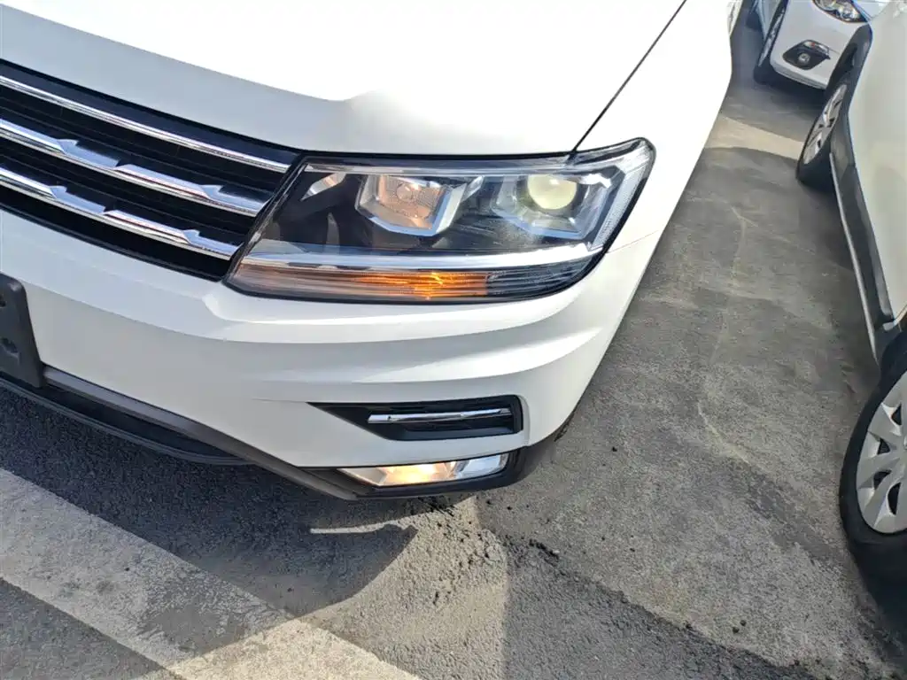 Volkswagen Tiguan L 2018 — фото 24