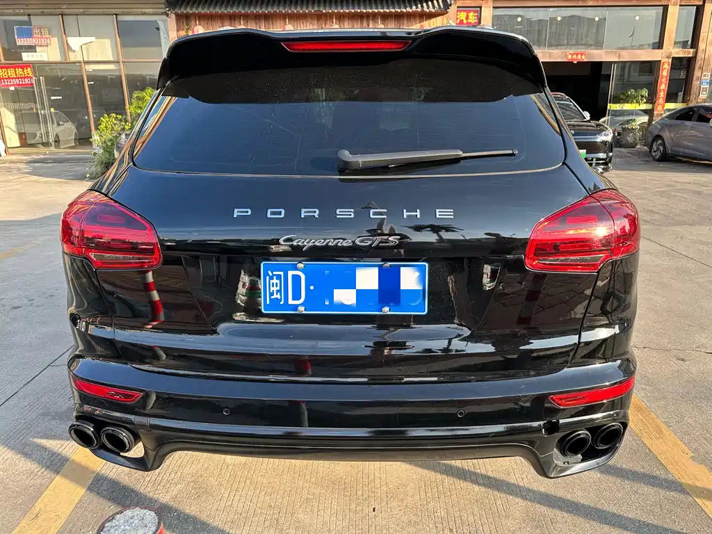 Porsche Cayenne 2011 — фото 4
