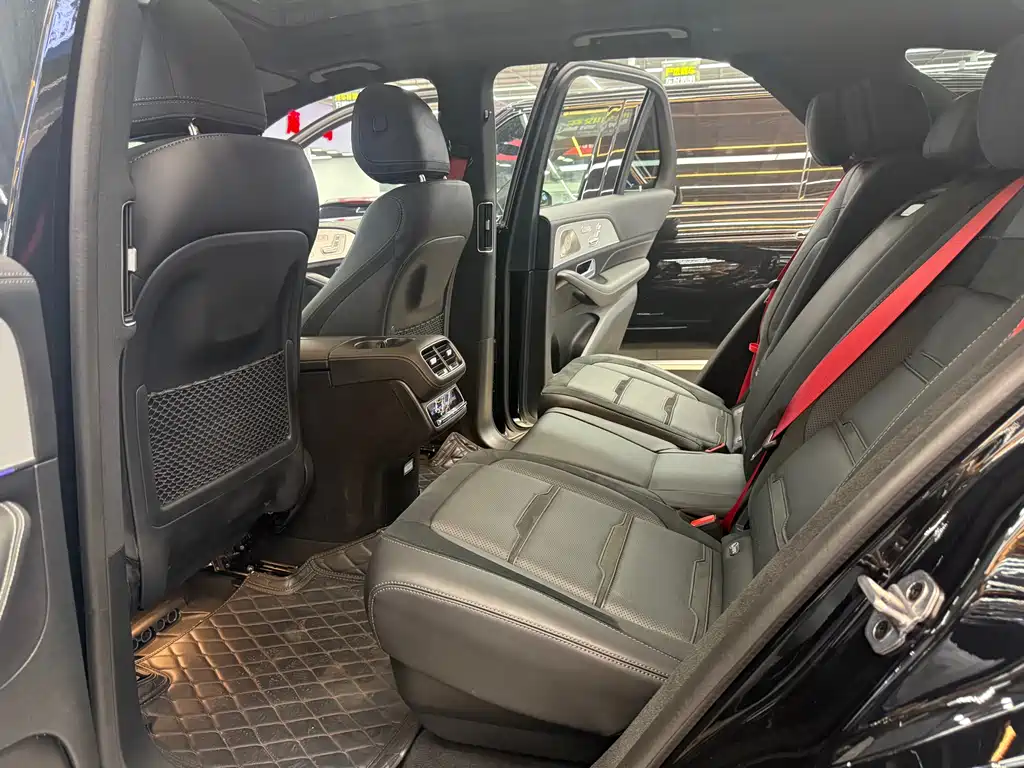 Mercedes-Benz GLE AMG 2024 — фото 10