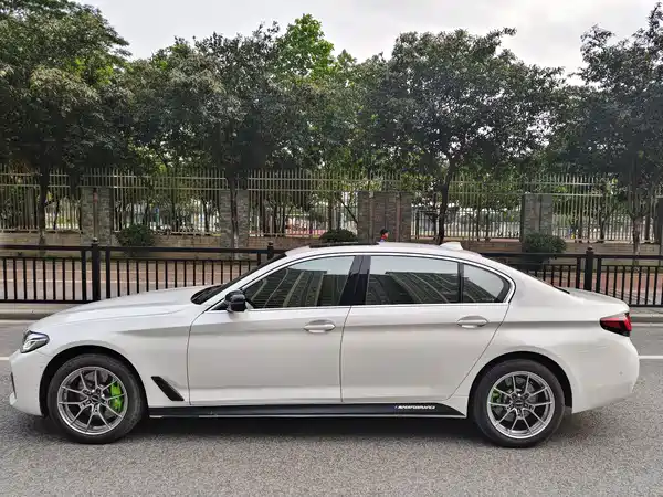 BMW 5 Series 2021