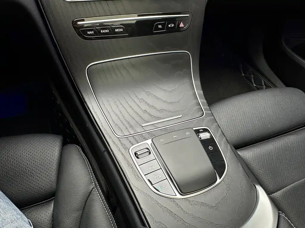 Mercedes-Benz C-Class 2021 — фото 13