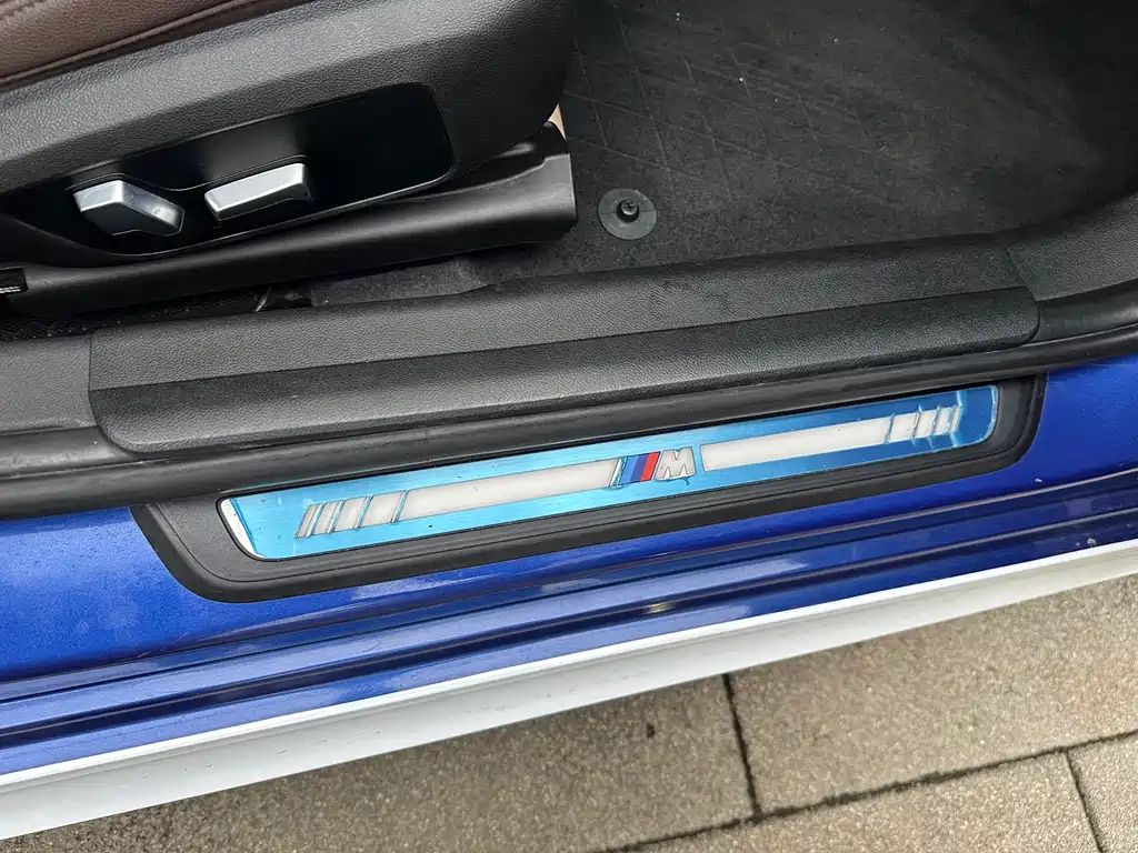 BMW 3 Series 2023 — фото 14
