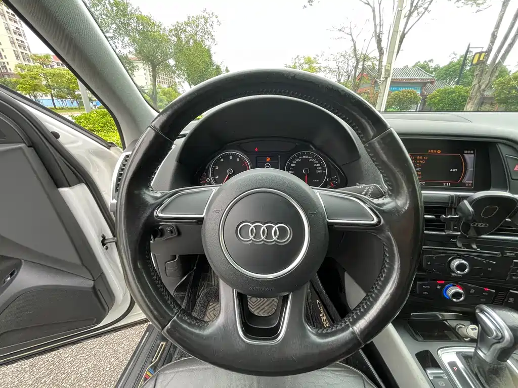 Audi Q5 2015 — фото 6