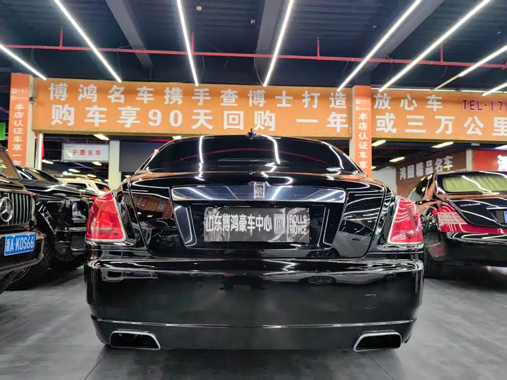 Rolls-Royce Ghost 2015 — фото 14