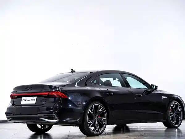 Audi A7L 2025