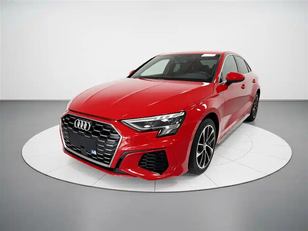 Audi A3 2021 — фото 1