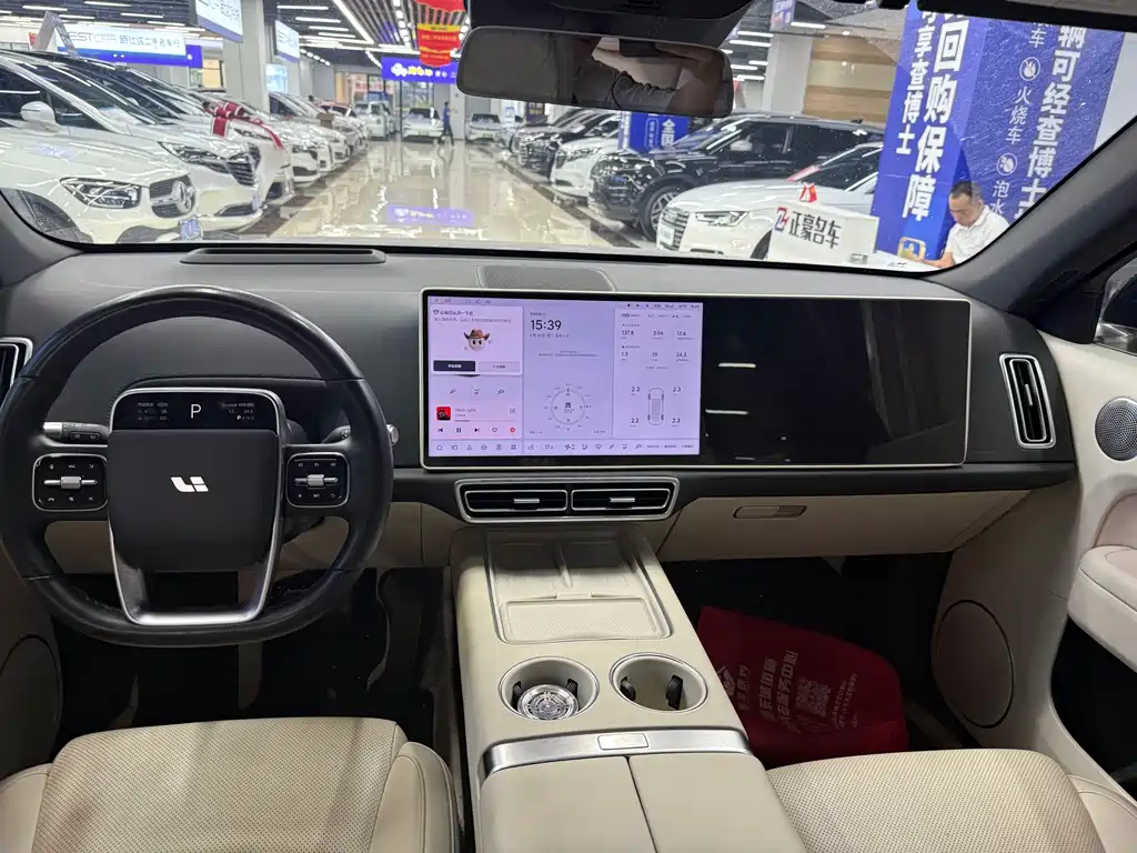 Li Auto Li L6 2025