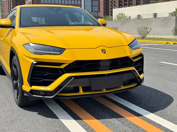 Lamborghini Urus 2021
