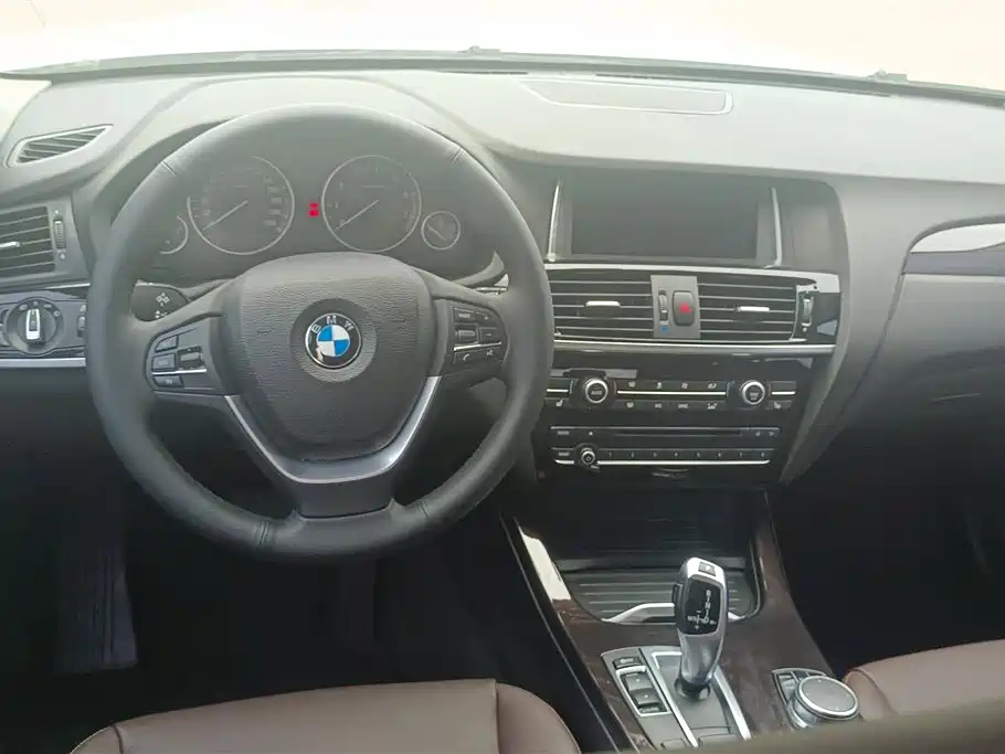 BMW X3 2016 — фото 12
