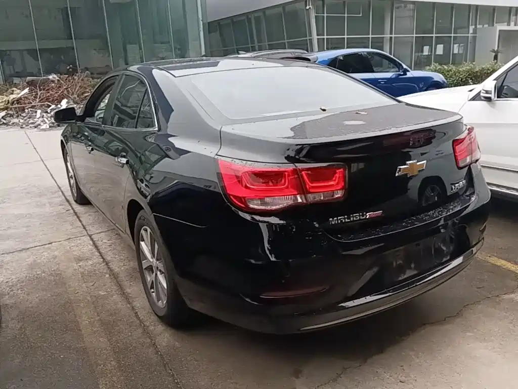 Chevrolet Malibu 2017 — фото 23