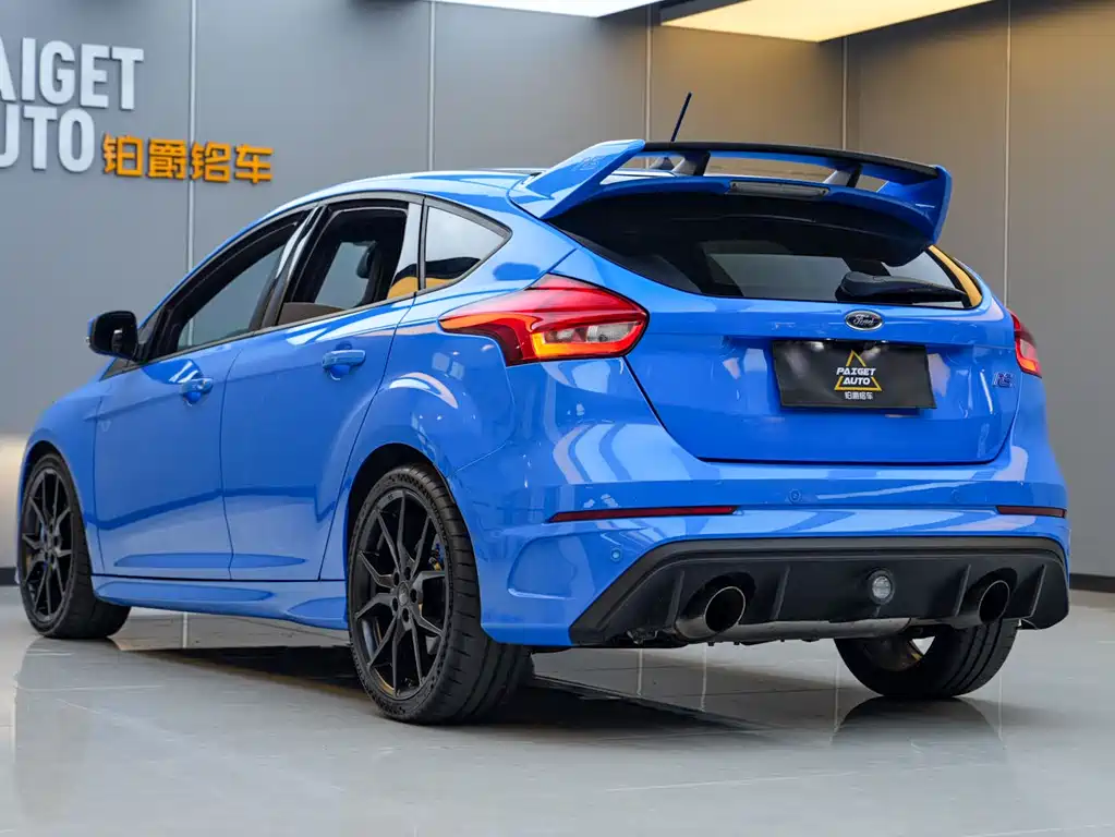 Ford Focus 2018 — фото 5